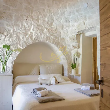 Td Trulli Di Carole Renovated Trulli With Pool *