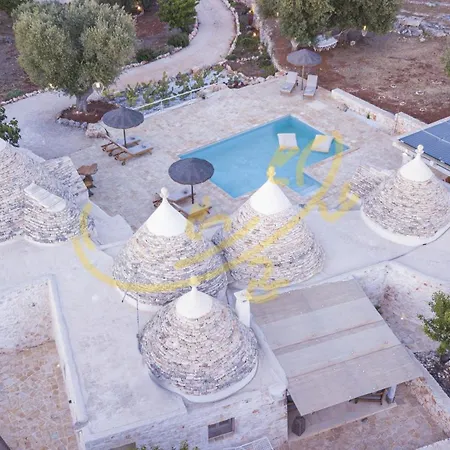 Td Trulli Di Carole Renovated Trulli With Pool *