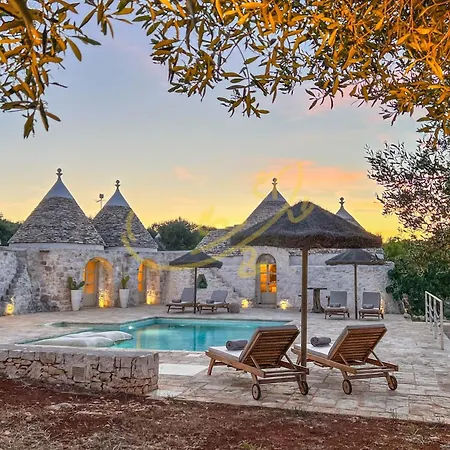 Ferienhaus Td Trulli Di Carole Renovated Trulli With Pool *