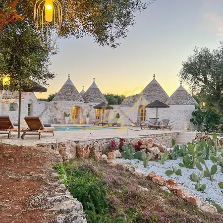 Td Trulli Di Carole Renovated Trulli With Pool