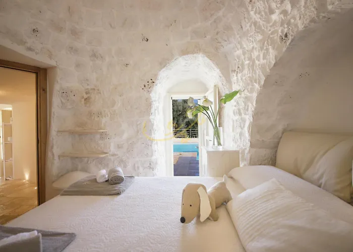 בית נופש Trulli & Dimore - I Trulli Di Carole