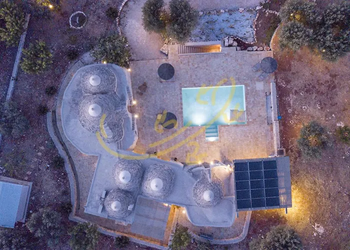 בית נופש Trulli & Dimore - I Trulli Di Carole אוסטוני